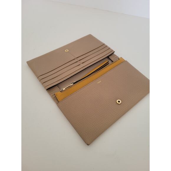 Chloe Auth Geniue Leather Folding Wallet Beige Clutch Logo Large Phone Designer - Picture 3 of 15
